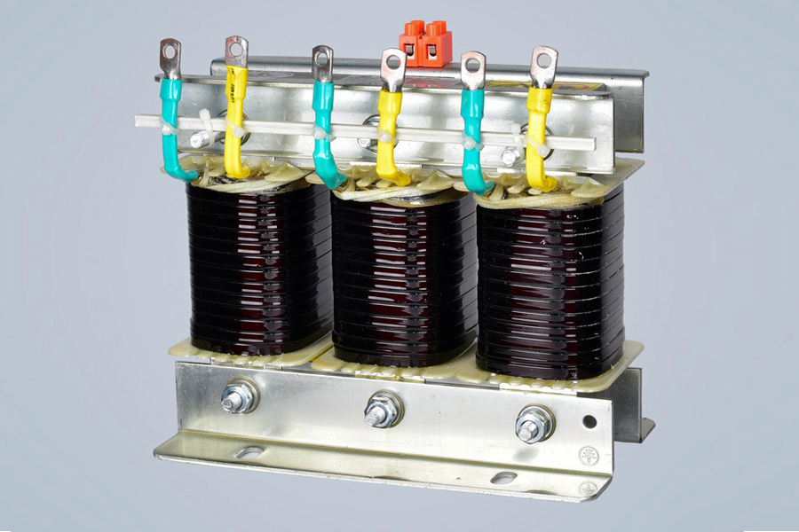 安全使用无触点稳压器的注意事项